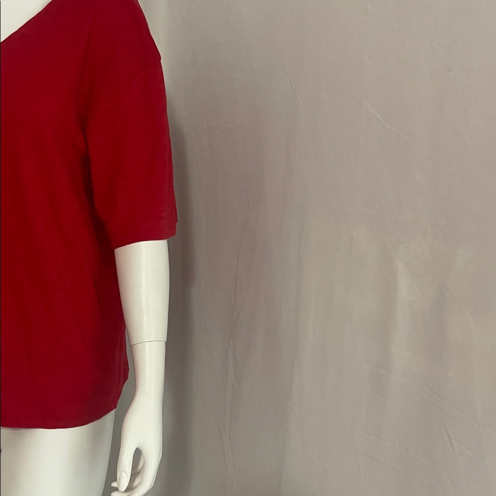 Theory Red Short Sleeve V-Neck Top - Picture 3 of 9